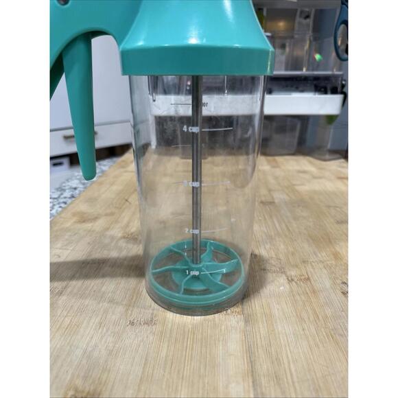 Pampered Chef Batter Mixer and Dispenser 100082 * - Picture 2 of 11